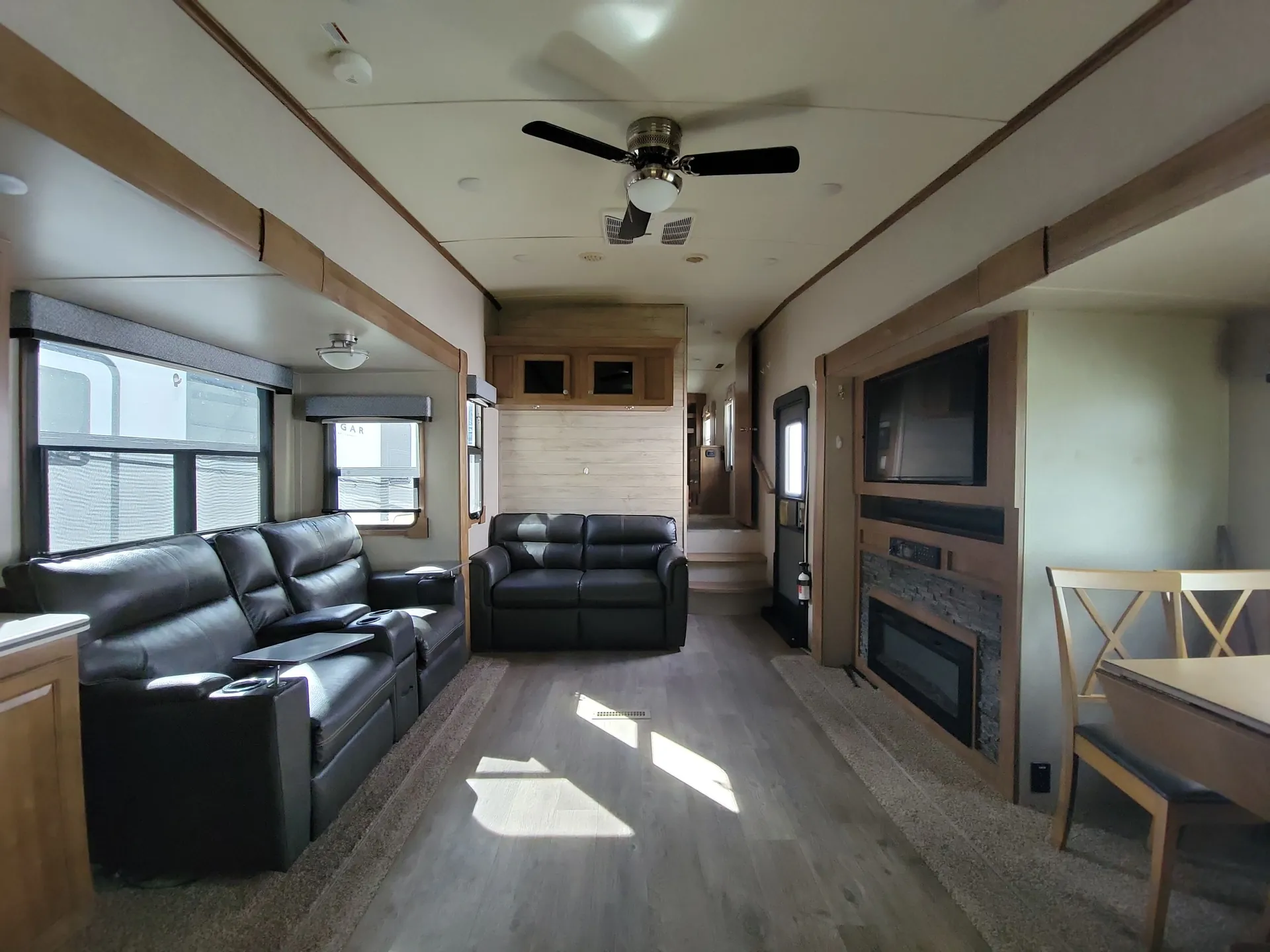 2018 Forest River Rockwood Signature Ultra Lite 8290BS — living area main