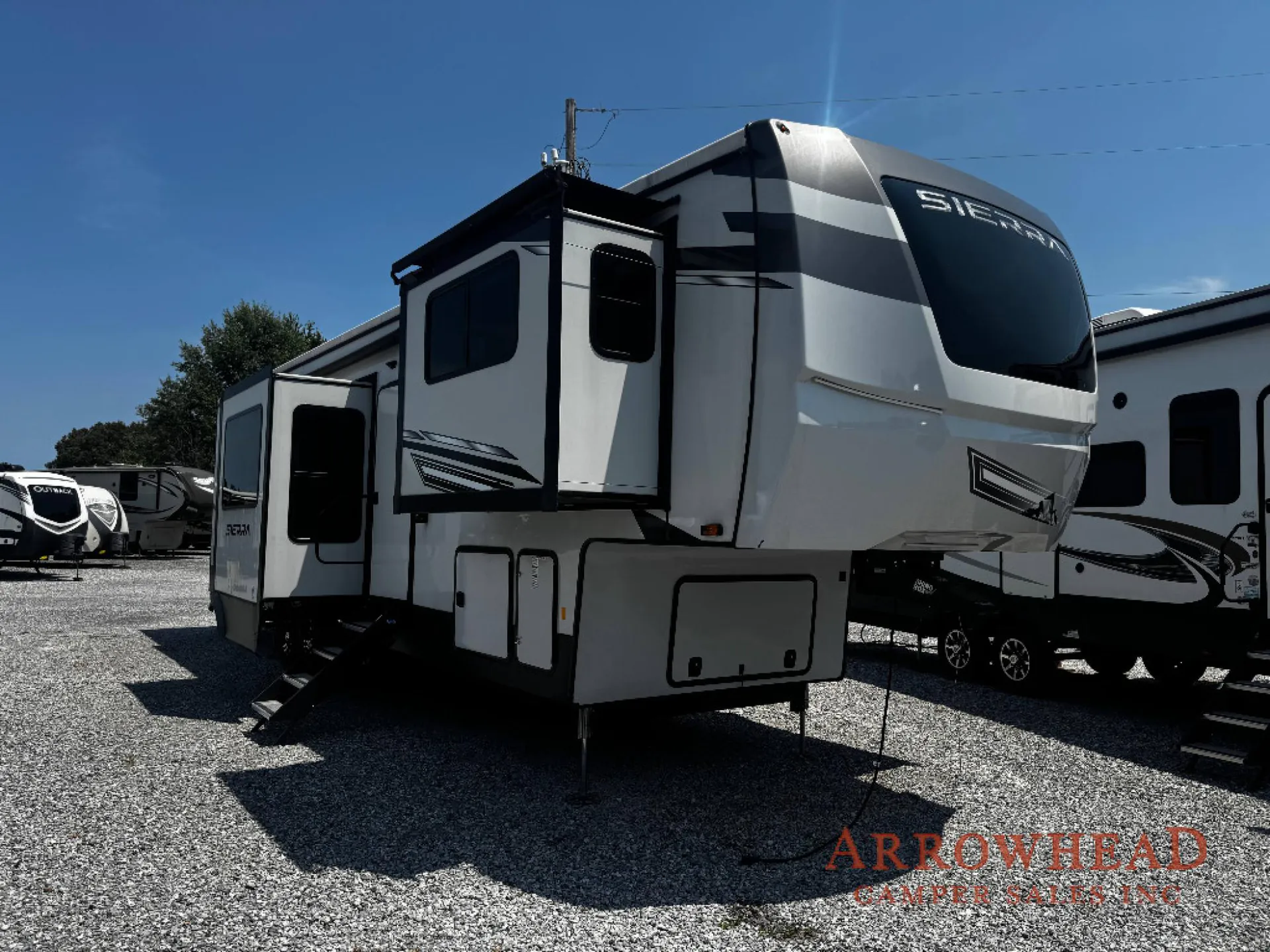 2024 Forest River Sierra Luxury 391FLRB - Photo 2