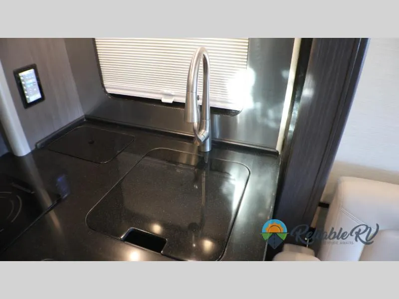 2026 Airstream Atlas 25MS - Photo 4