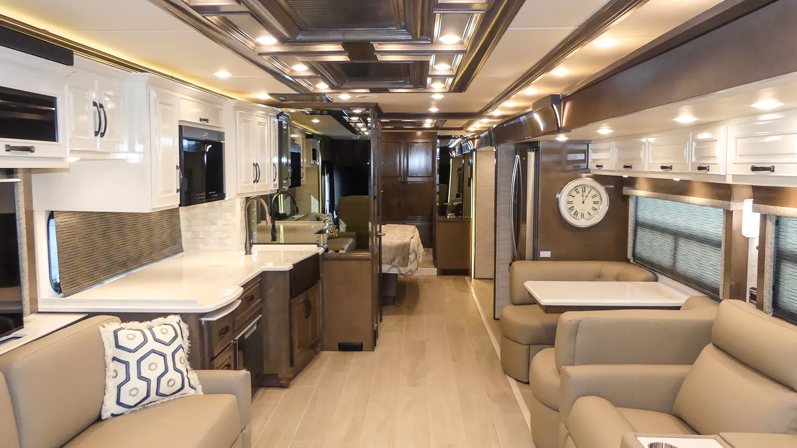2026 Newmar Dutch Star 4369 - Photo 3
