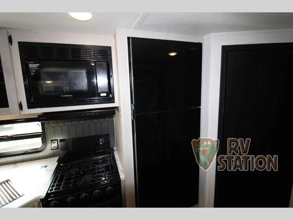 2027 Forest River Puma 32BHQS, Photos photo 33