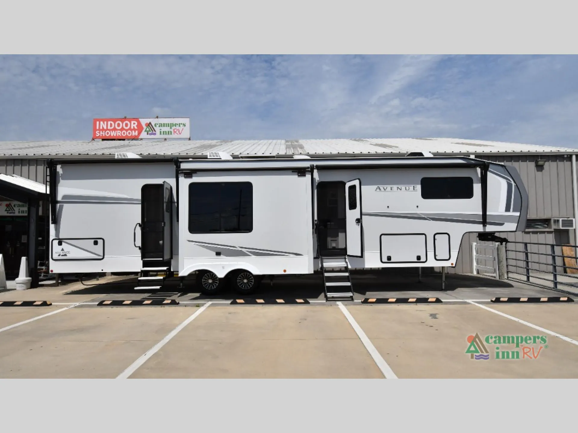 2025 Alliance RV Avenue 38DBL - Photo 3