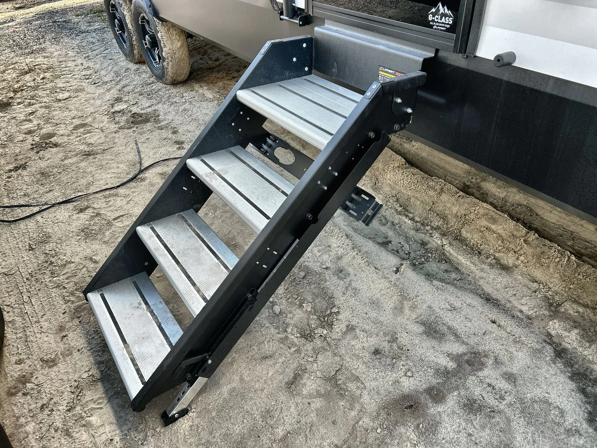2026 Grand Design Transcend 335BHT - Photo 3