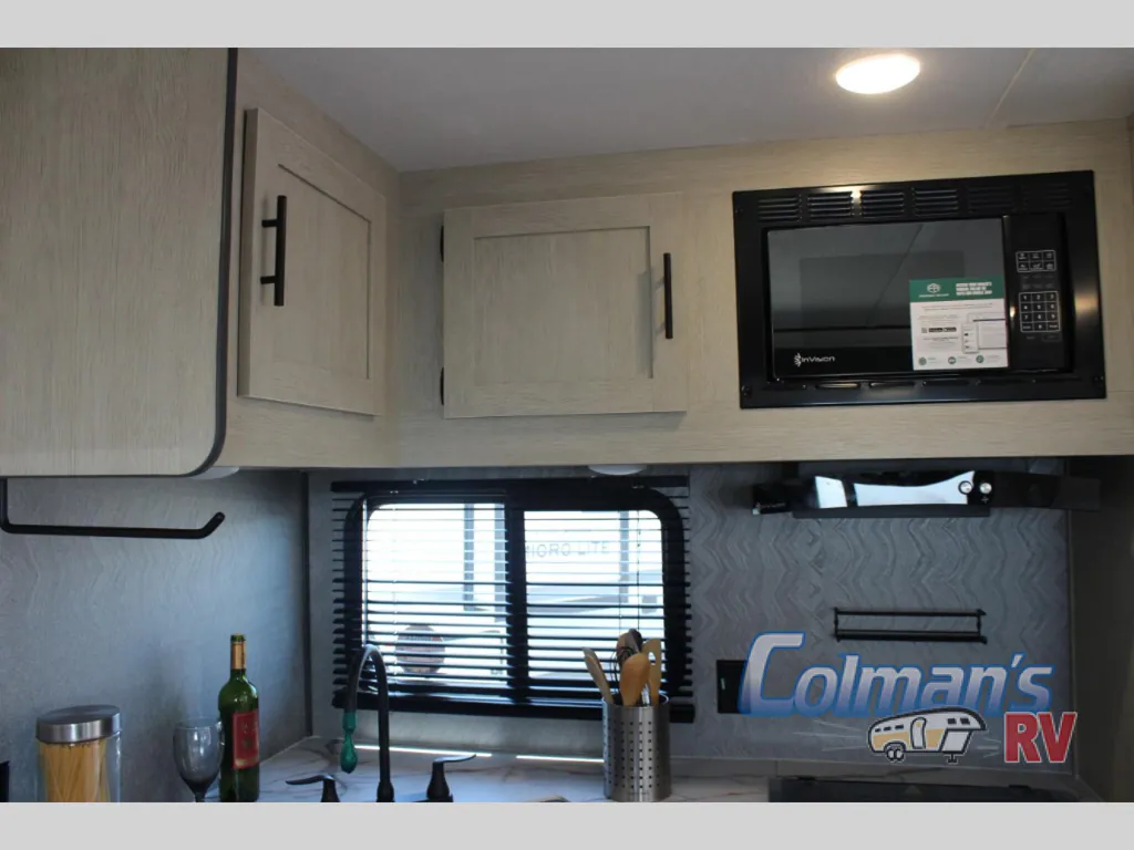 2026 Shasta RVs i-5 Edition 533BH, Photos photo 19