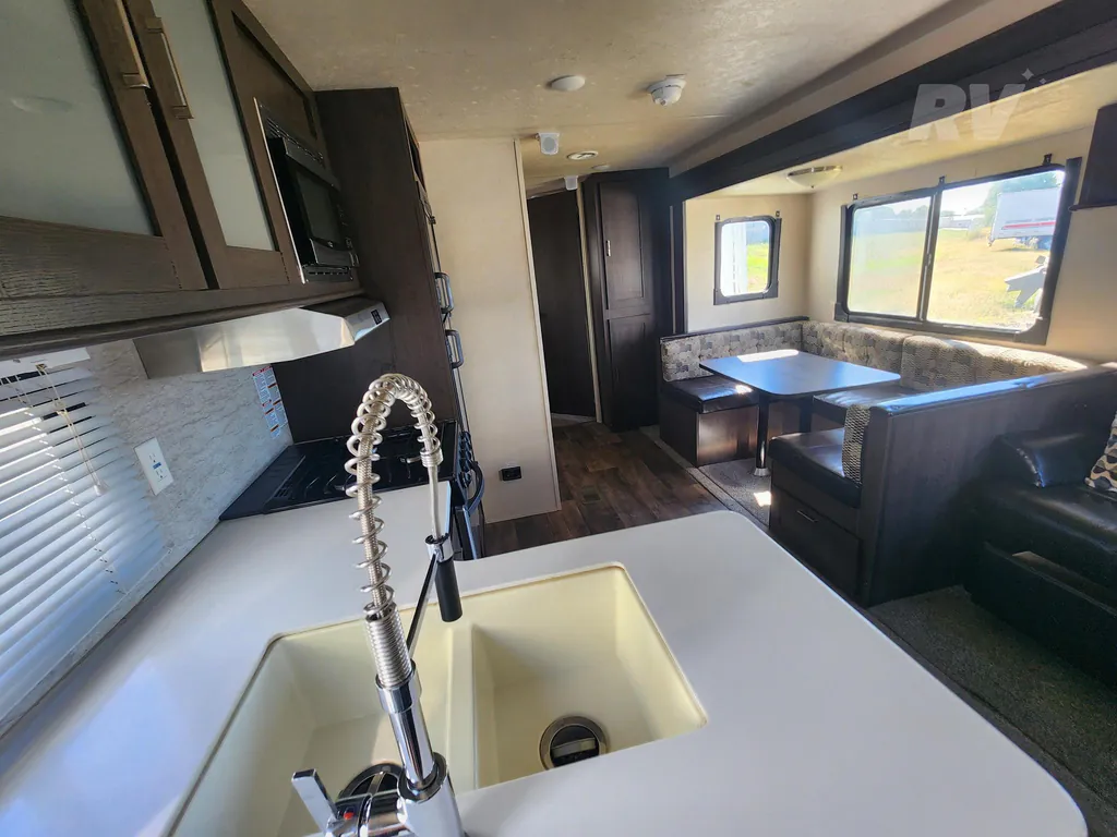 2019 Forest River Wildwood 31KQBTS, Photos photo 14