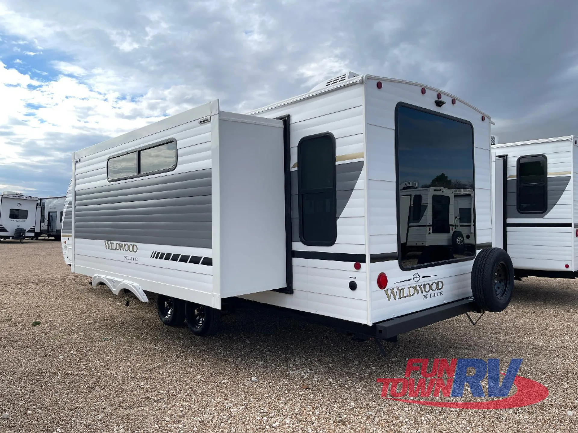 2026 Forest River RV Wildwood X-Lite 23ZEN - Photo 4