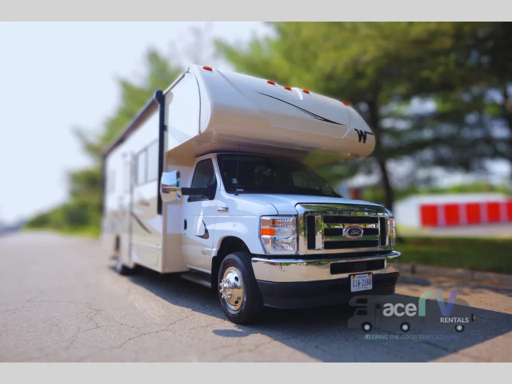 2022 Winnebago Minnie Winnie 25B - Photo 2