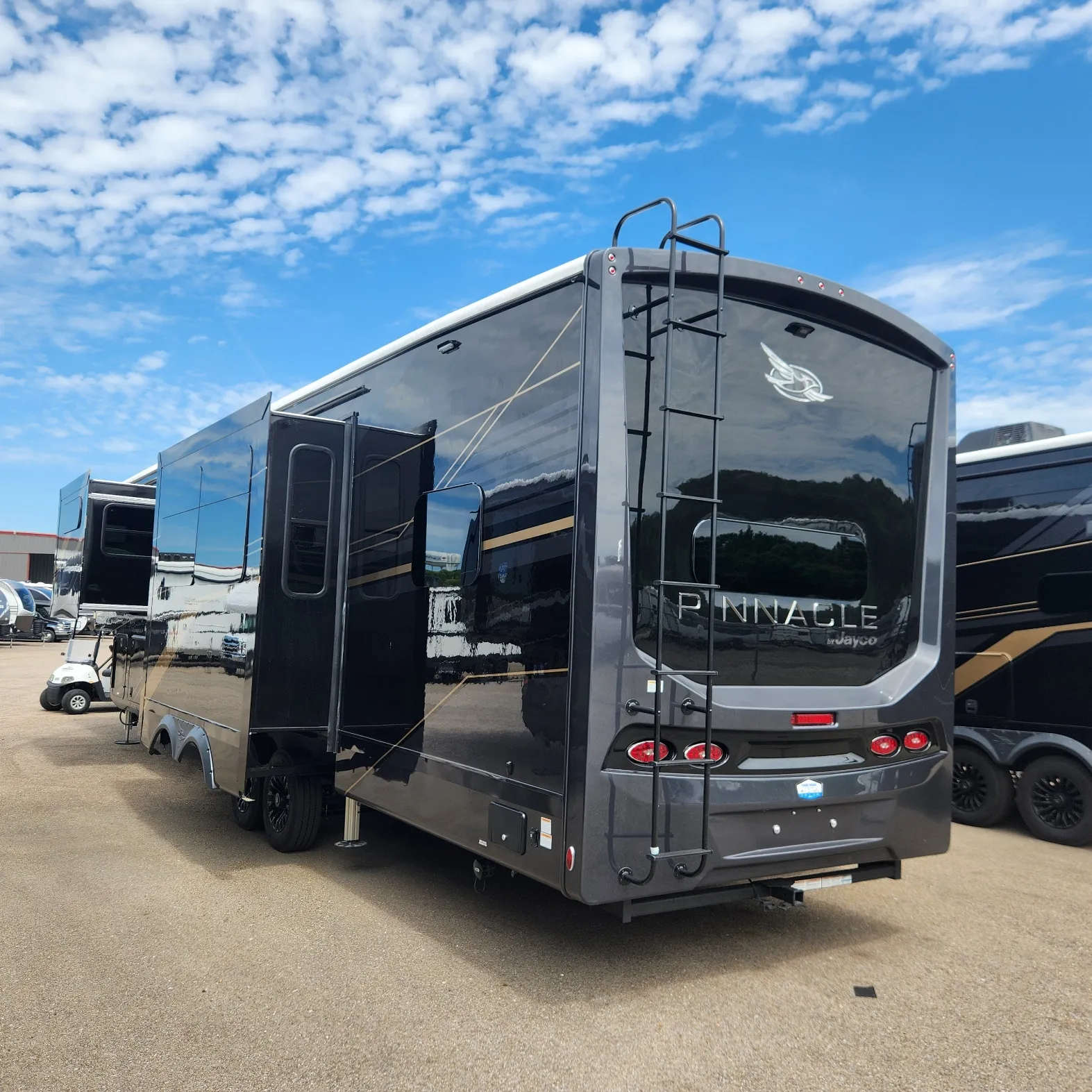 2026 Jayco Pinnacle 38FBRK - Photo 4