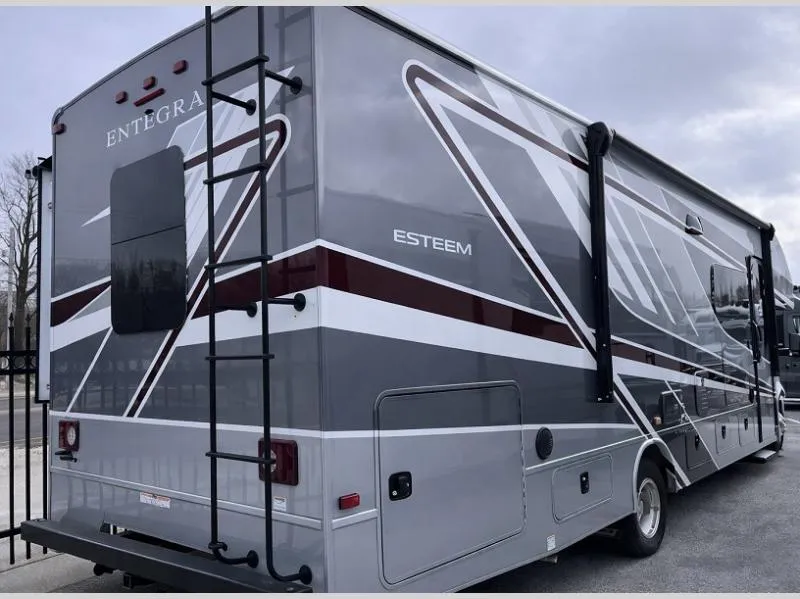 2026 Entegra Coach Esteem 29V - Photo 3
