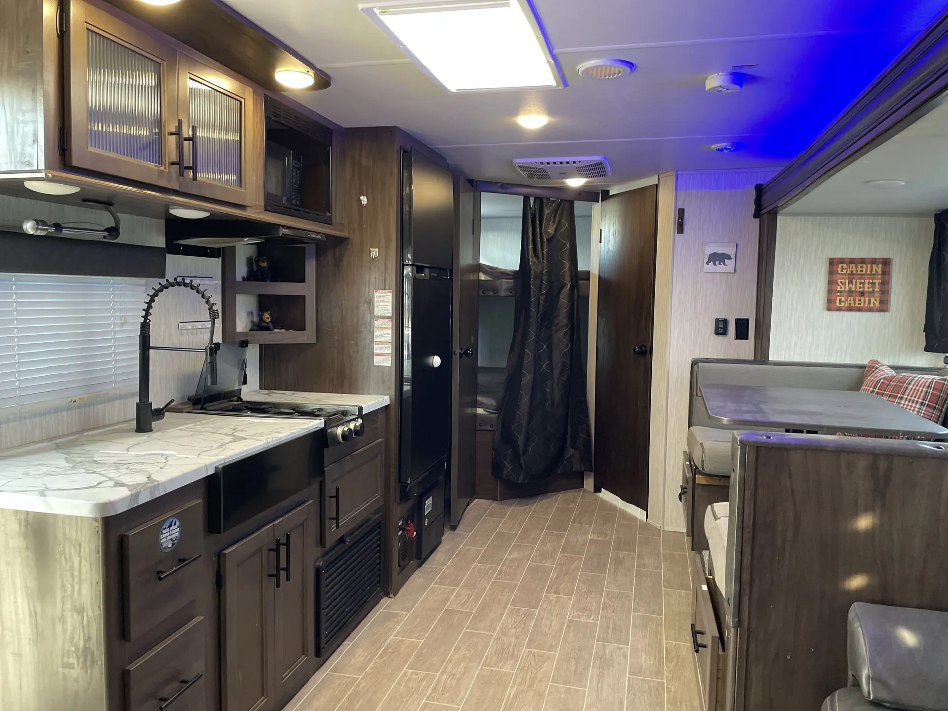 2021 Forest River Cherokee Grey Wolf 28DT dealer photo 4 from Camping World