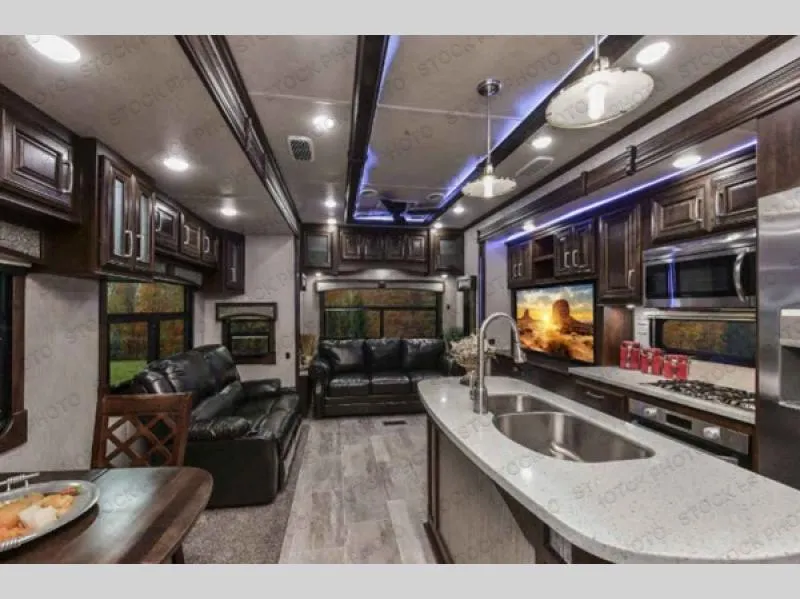2019 Heartland Bighorn 3925MLP - Main photo