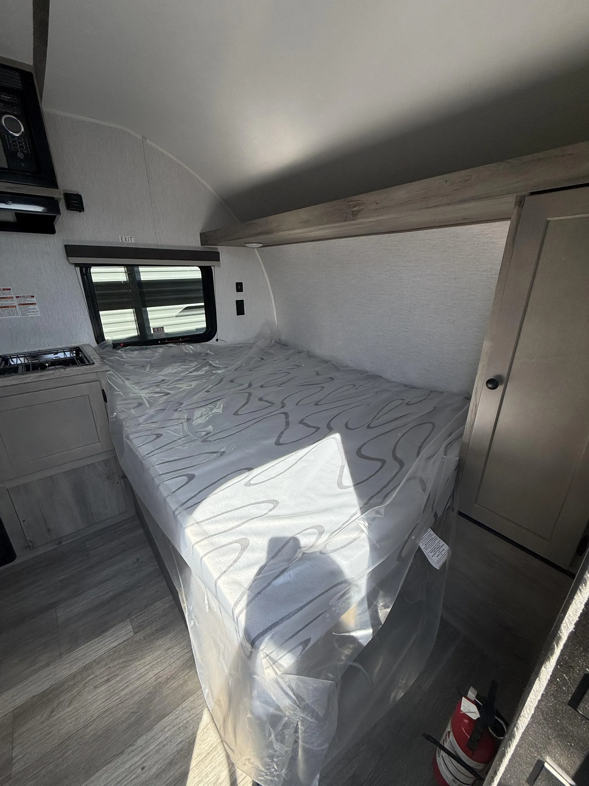 2025 Sunset Park SUNLITE 13BH LTD - Photo 4