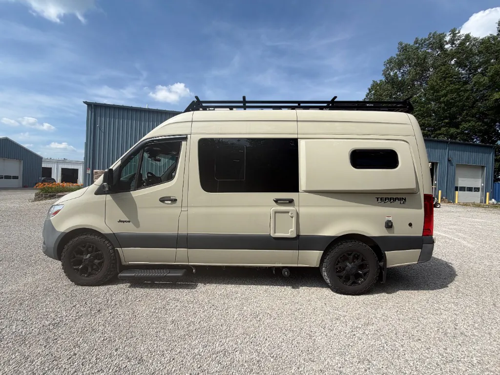 2022 Jayco Terrain 19Y - Photo 4