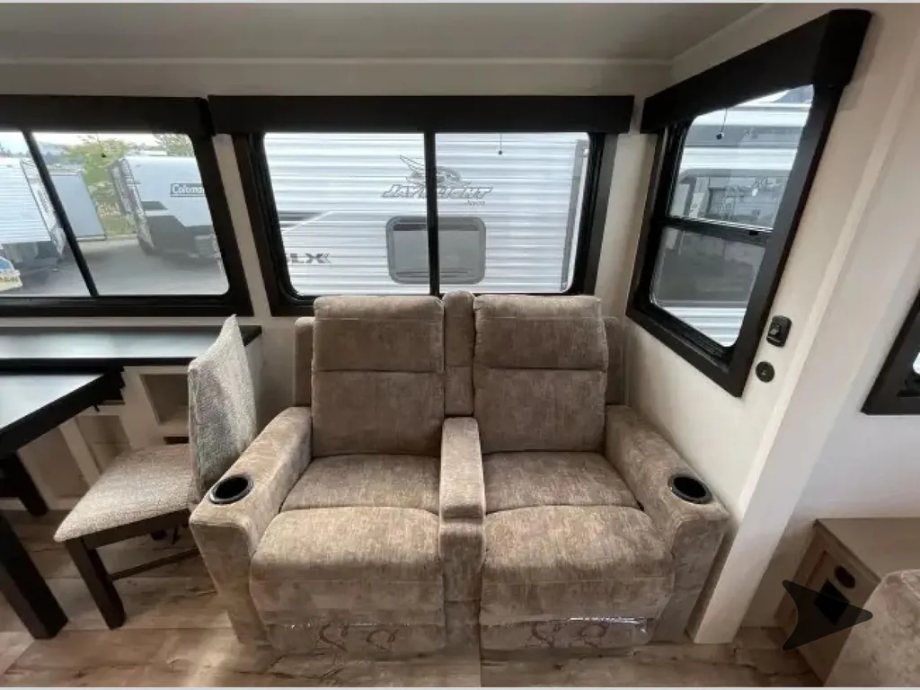 2026 Jayco Eagle 321RSTS, Photos photo 11