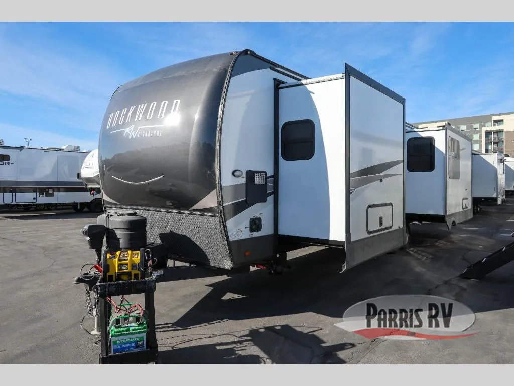 2025 Forest River Rockwood Signature 8332SB - Photo 4