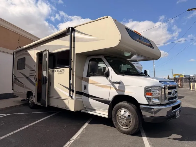 2019 Coachmen RV Leprechaun 230CB - Photo 2