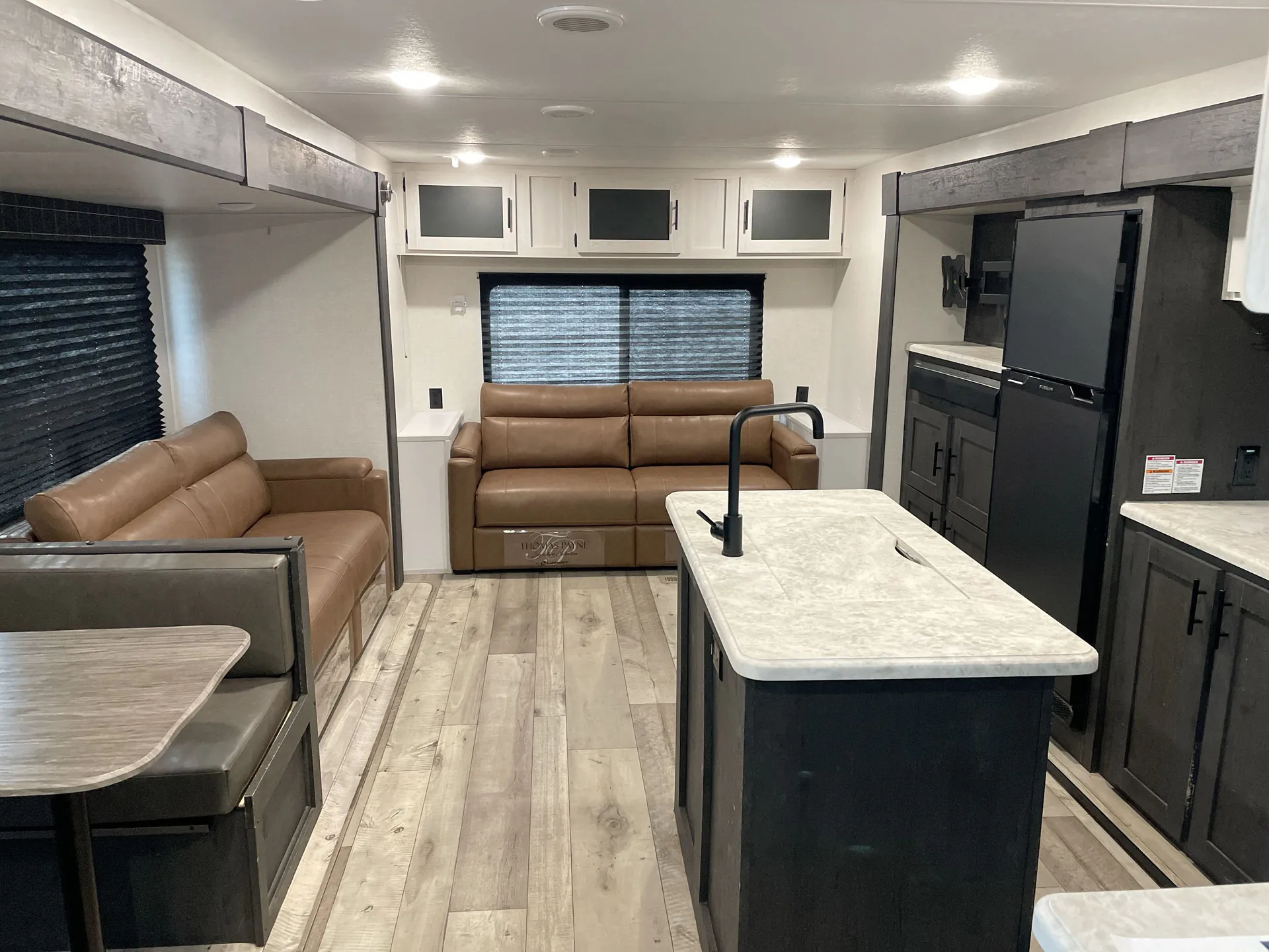 2024 K-Z Sportsmen SE 303QBSE — living area main