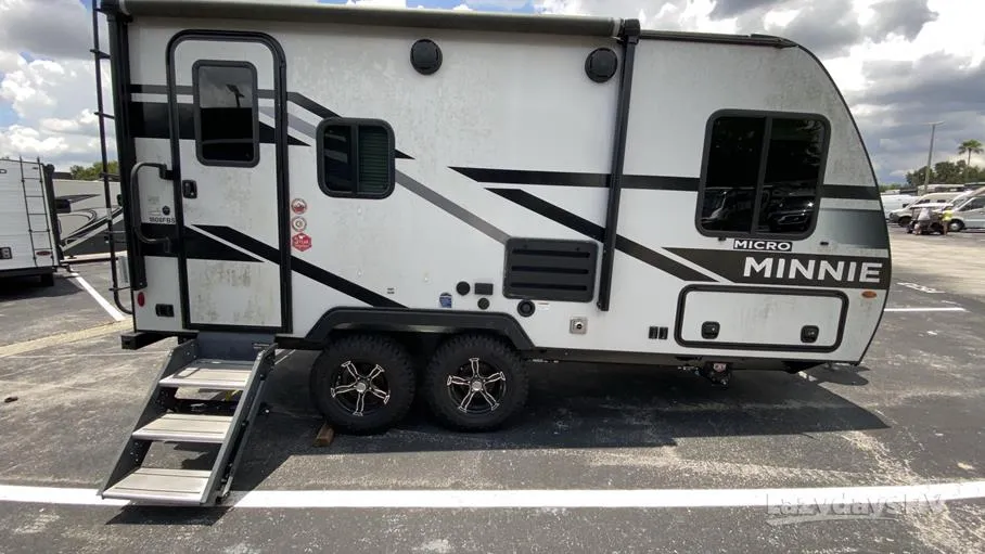 2023 Winnebago Micro Minnie 1808FBS - Photo 3