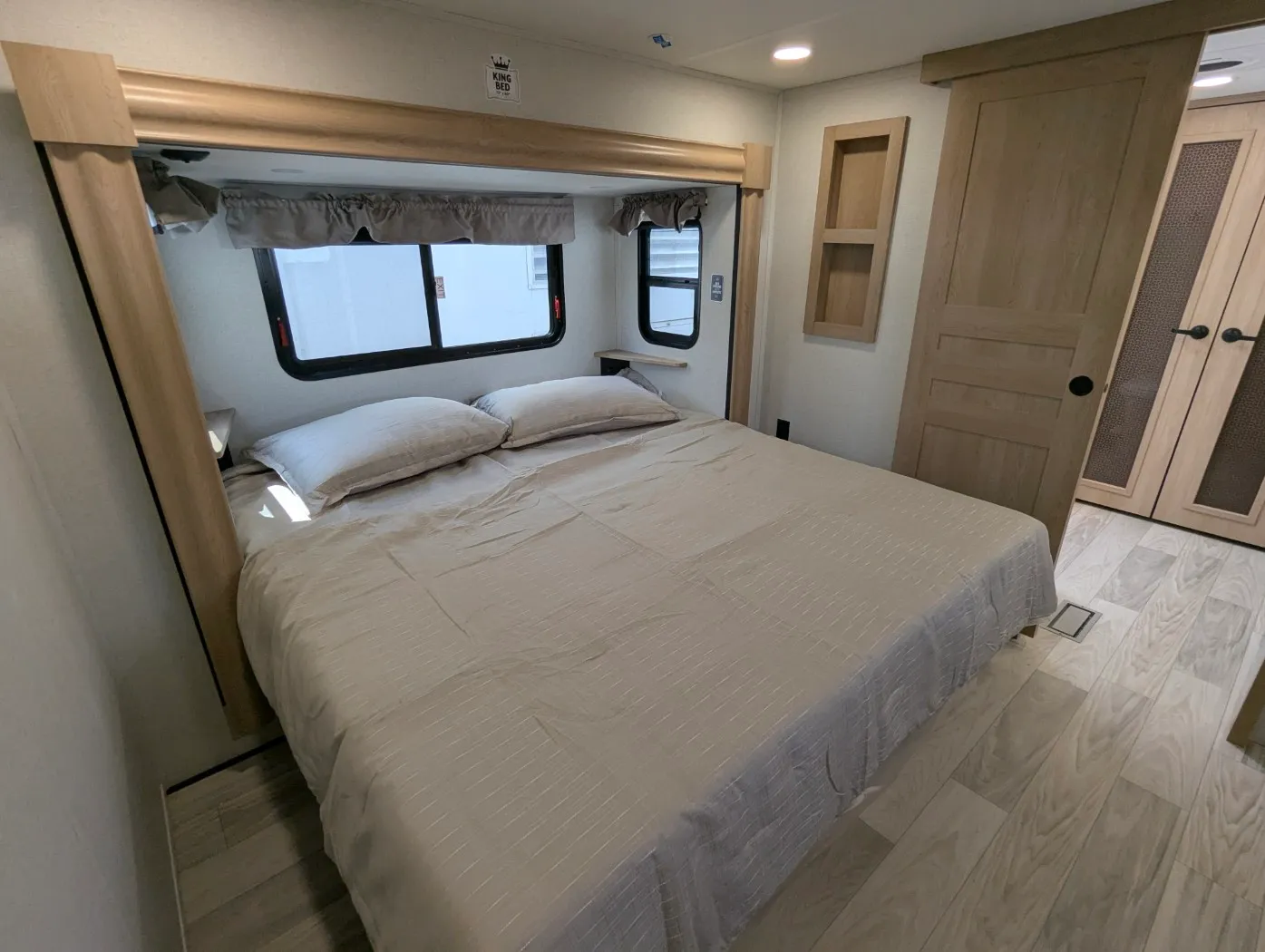 2026 Forest River Sierra 3800RK — Photo 7