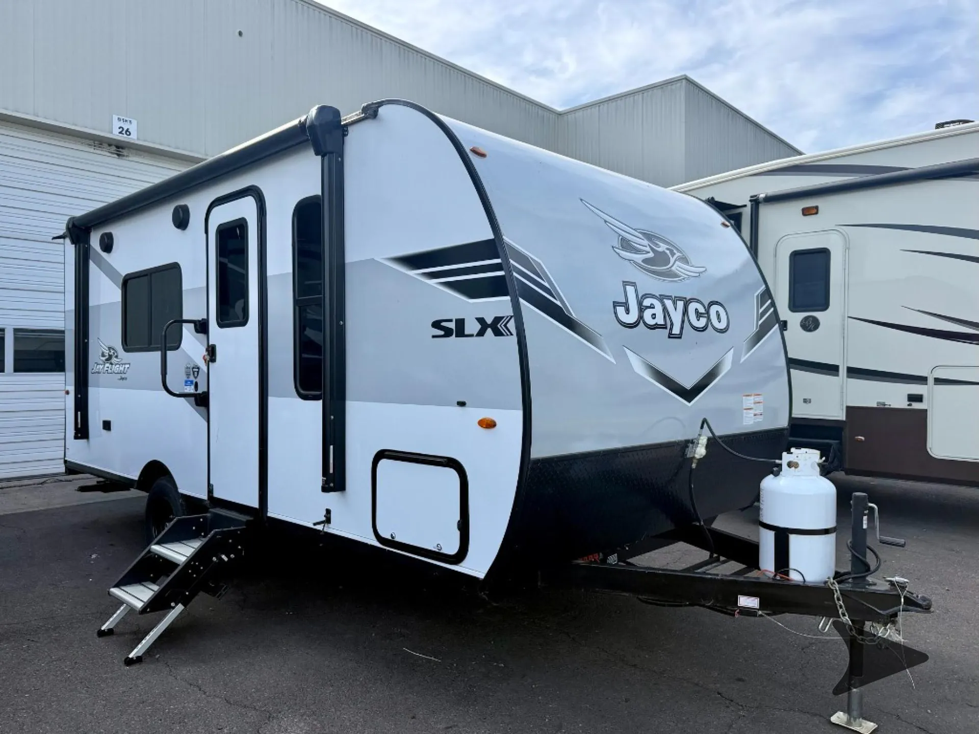 2025 Jayco Jay Flight 175FQW - Photo 2