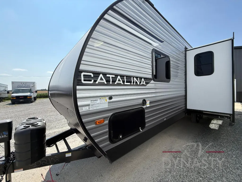 2026 Coachmen Catalina Legacy Edition 273DBHCK, Photos photo 10