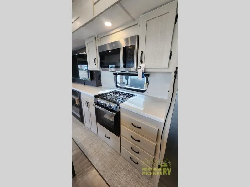 2026 Coachmen Chaparral 336TSIK - Photo 4