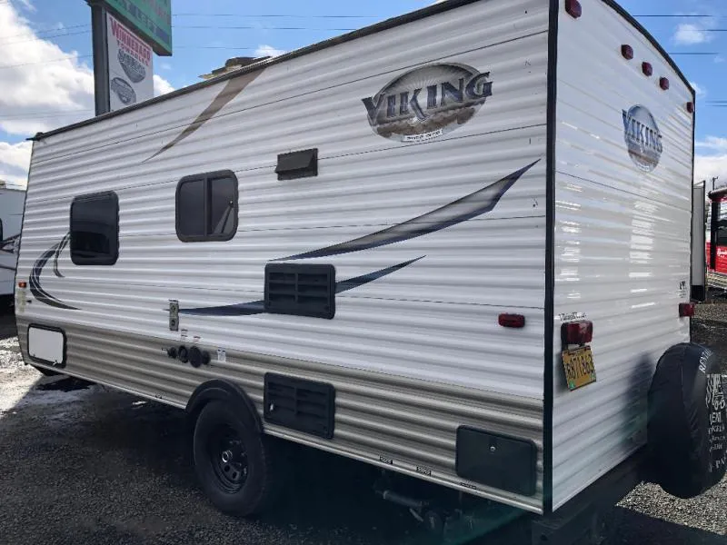 2016 Viking Ultra-Lite 17FQ - Photo 4