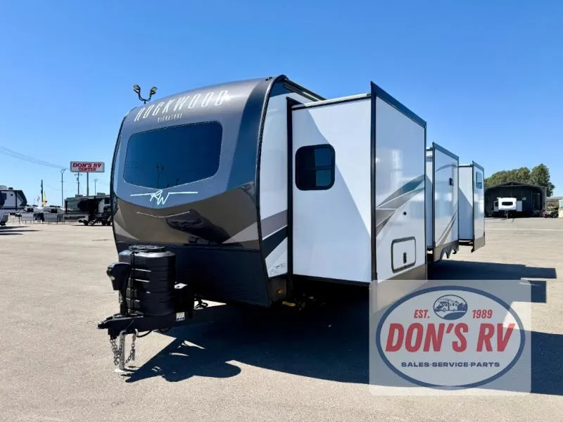 2025 Forest River Rockwood Signature 8336BH - Photo 2