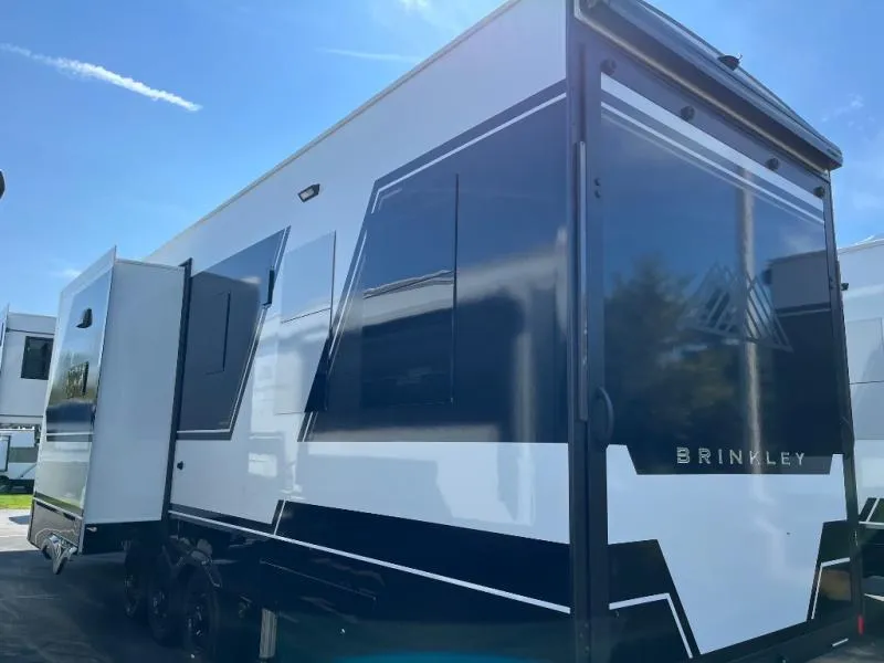 2026 Brinkley Model G 3500 - Photo 4