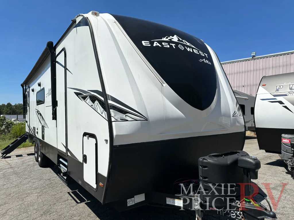 2022 East to West Alta 2850KRL - Photo 3