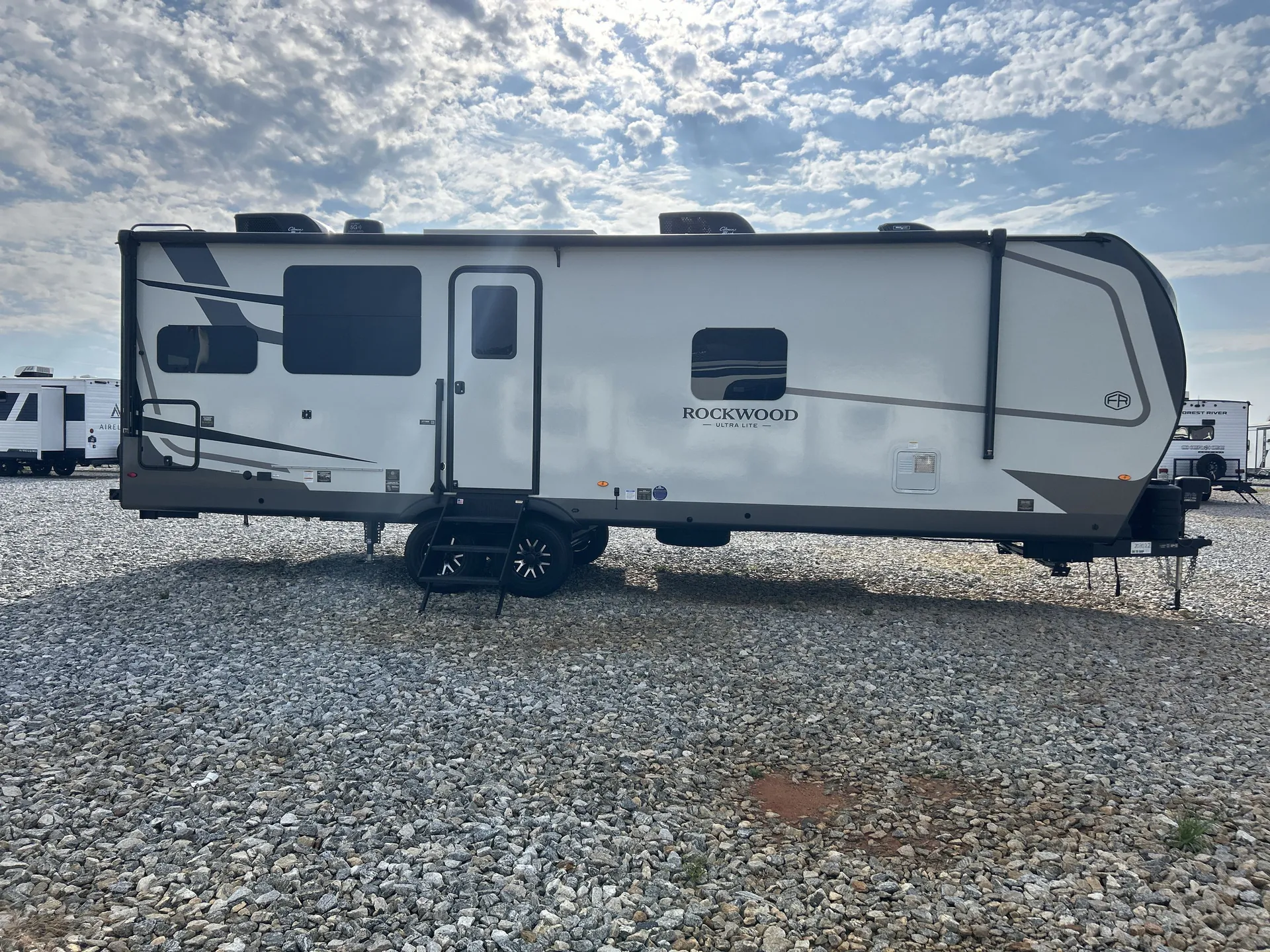 2027 Forest River Rockwood Ultra Lite 2711RK — campside