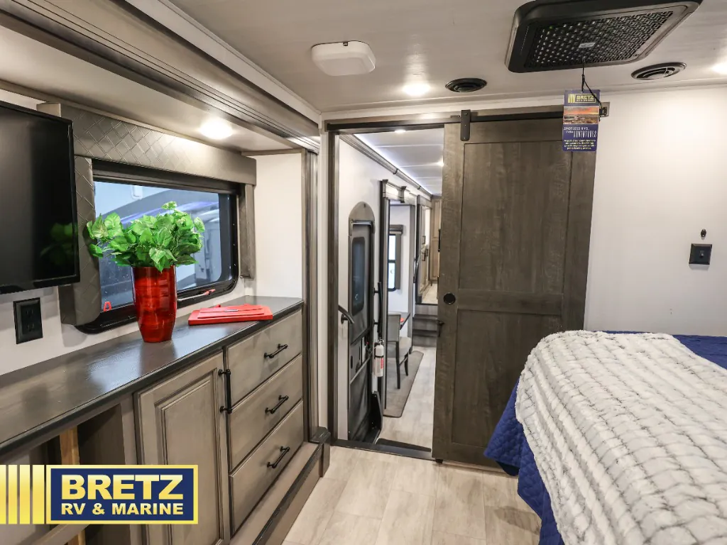 2023 Keystone Montana 3901RK, Photos photo 29