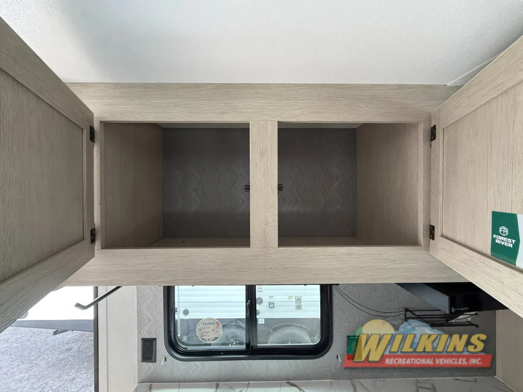 2026 Shasta RVs i-5 Edition 527BHS, Photos photo 16