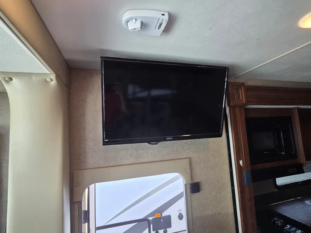 2017 Coachmen Pursuit 27KB, Photos photo 20