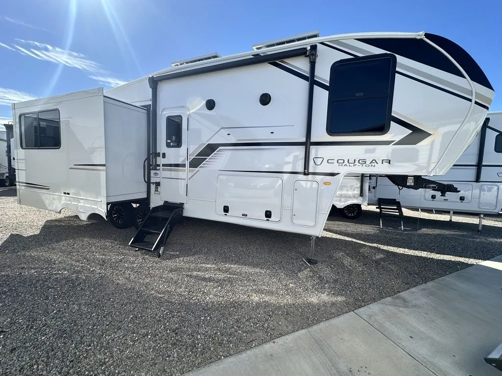 2026 Keystone Cougar Half-Ton 27SGS - Photo 2