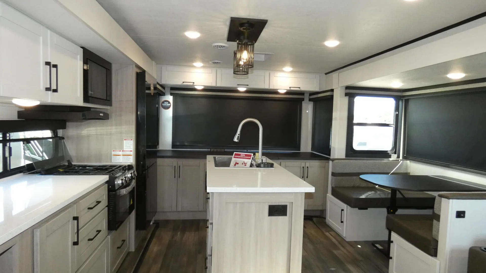 2026 Highland Ridge RV Range Lite 280MKI - Photo 3