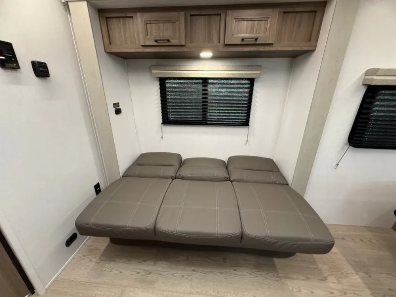 2026 Coachmen Freedom Express Select 18SE, Photos photo 12