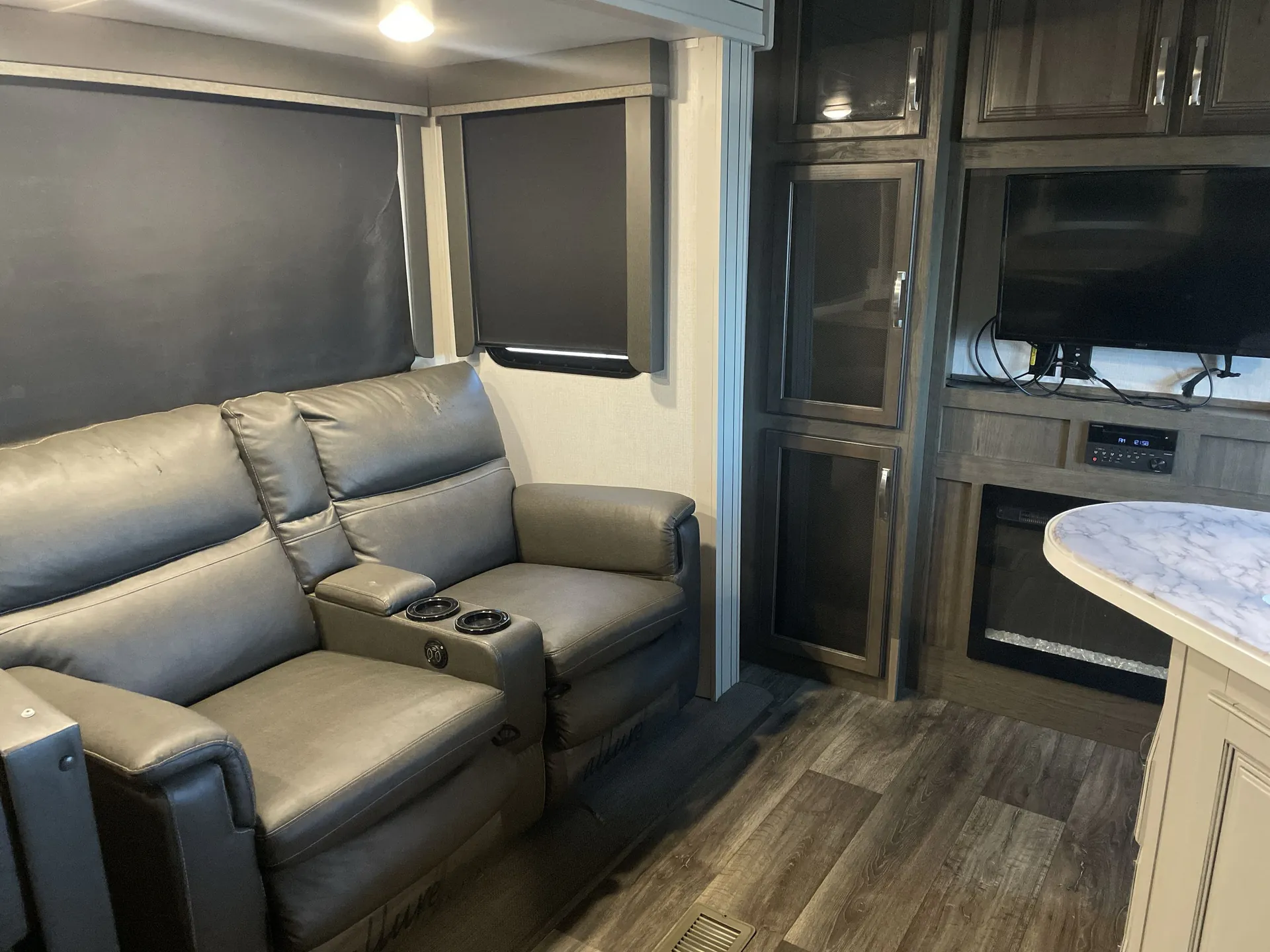 2022 Keystone Cougar Half-Ton 32BHS — living area main