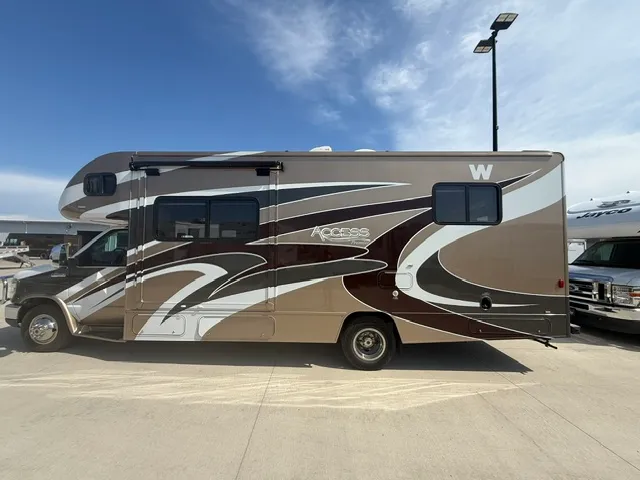 2012 Winnebago ACESS 226QP - Photo 2