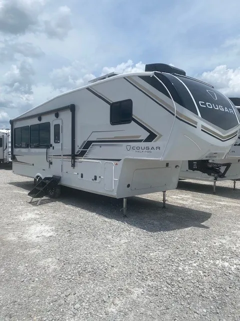 2026 Keystone Cougar Half-Ton 26RES - Photo 3