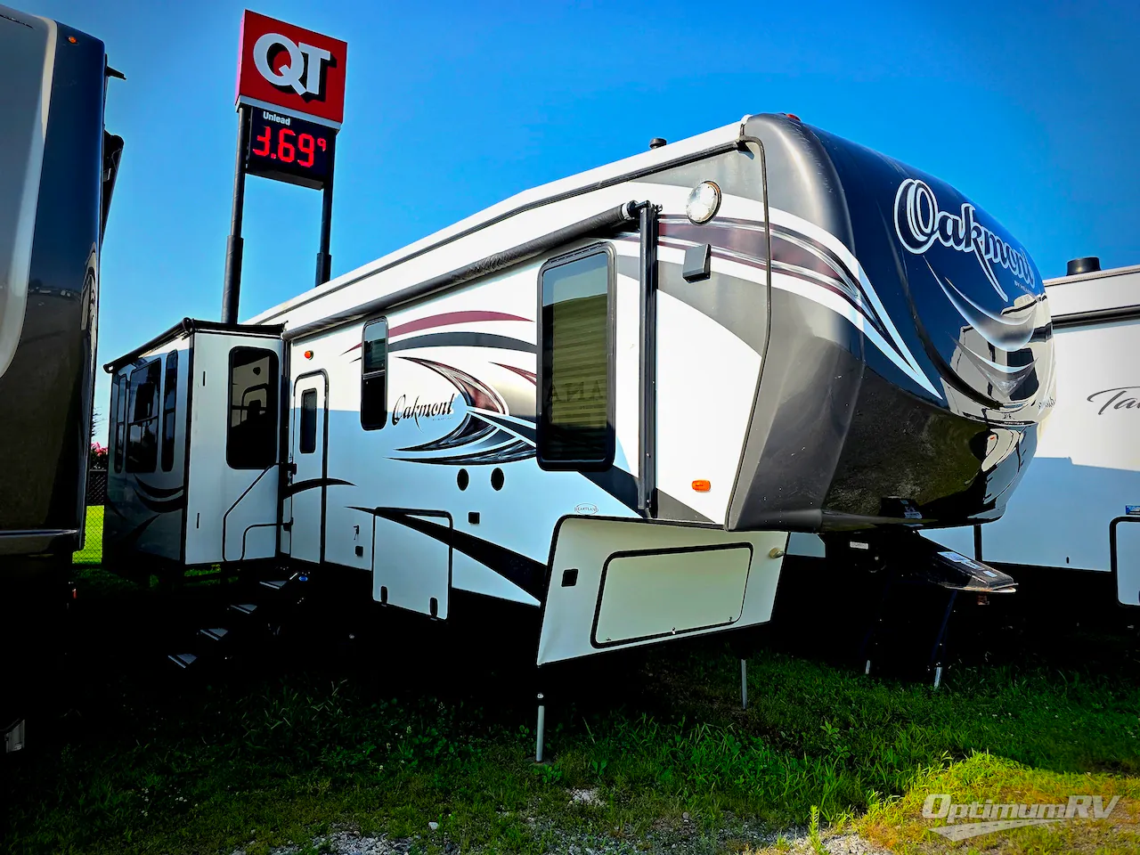 2015 Heartland Oakmont 345RS - Photo 2
