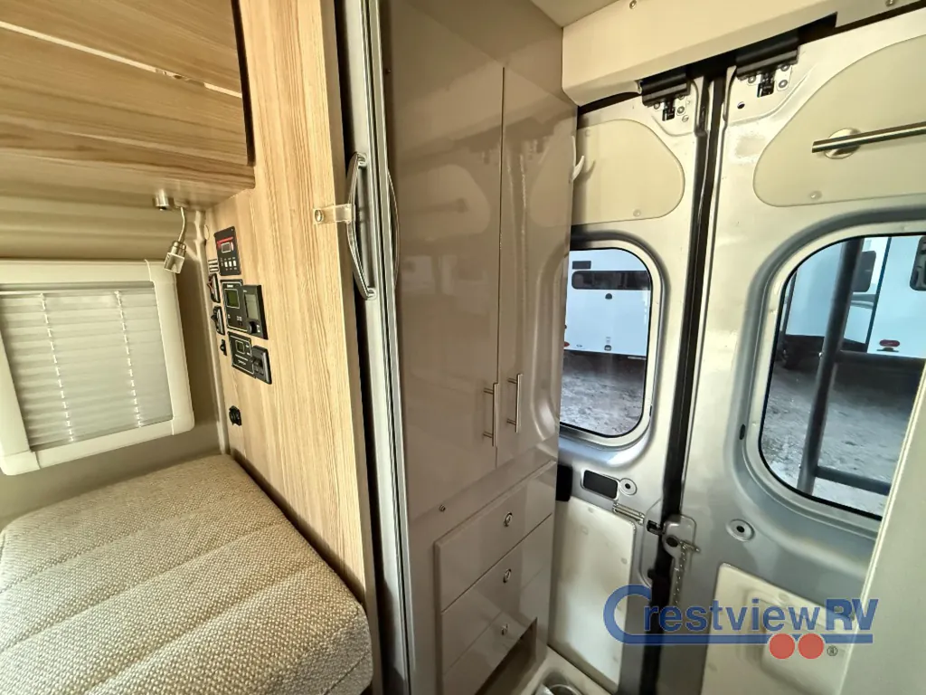 2020 Winnebago Travato 59KL, Photos photo 10