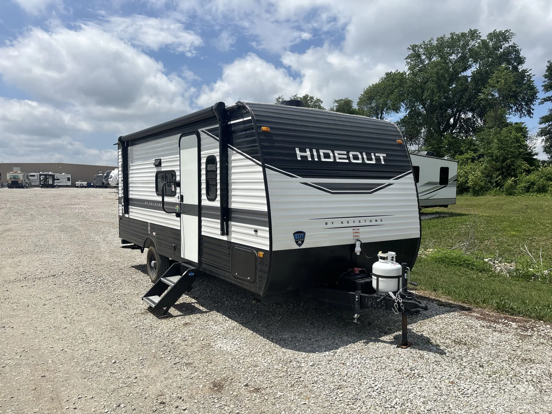 2023 Keystone Hideout 186SS