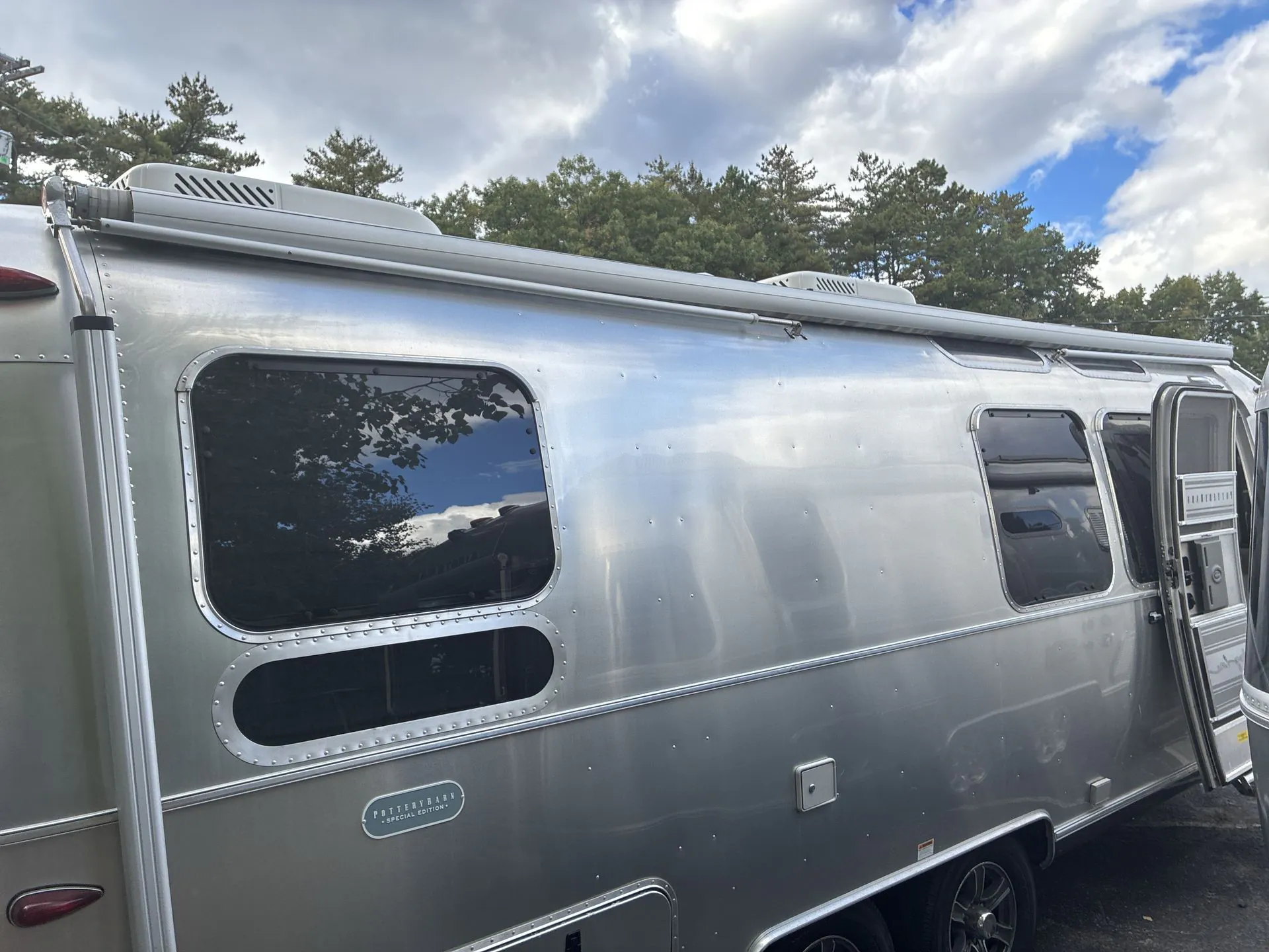 2022 Airstream Pottery Barn 28RB Twin - Photo 4