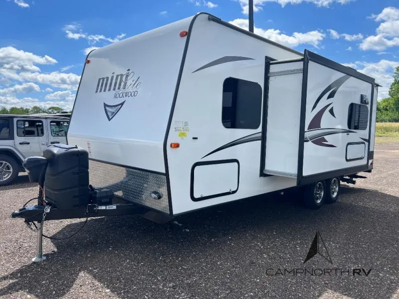 2018 Forest River RV Rockwood Mini Lite 2503S - Photo 3