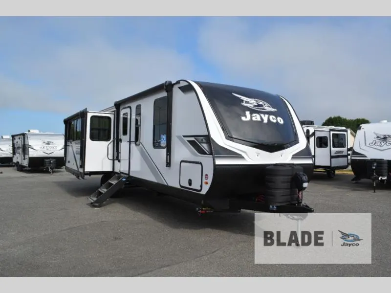 2026 Jayco Jay Feather 32RL - Photo 2