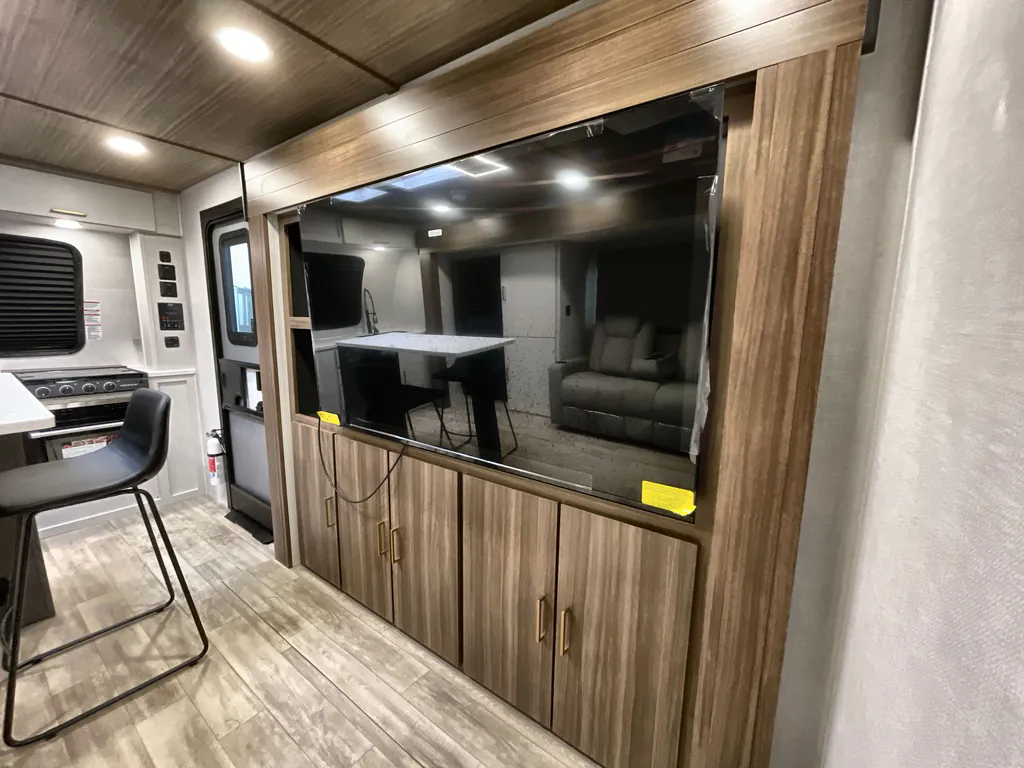 2026 Forest River Vibe Extreme Lite 2500FIK, Photos photo 5