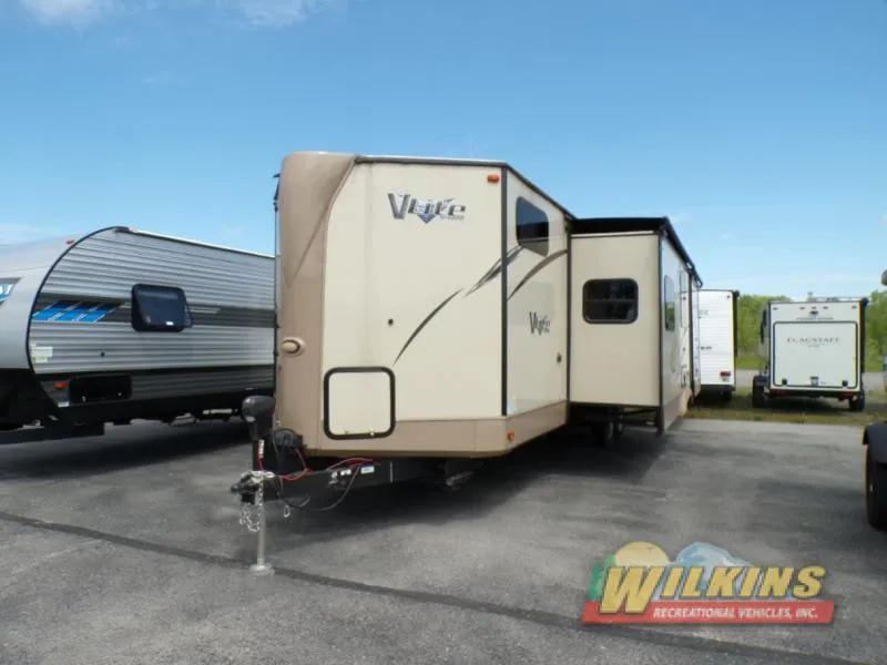 2018 Forest River RV Flagstaff V-Lite 30WTBSK - Photo 3