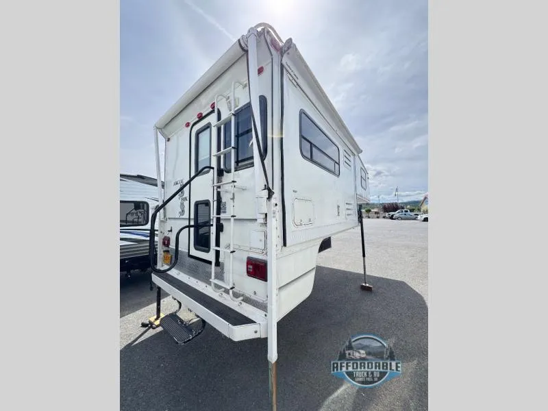 2001 ARCTIC FOX Arctic Fox 990S - Main photo