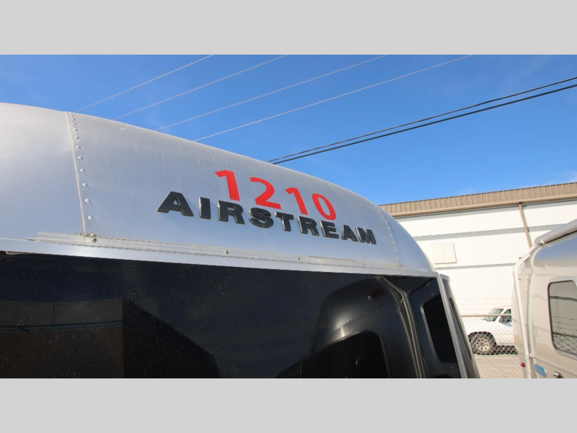 2021 Airstream Globetrotter 27FB - Photo 4